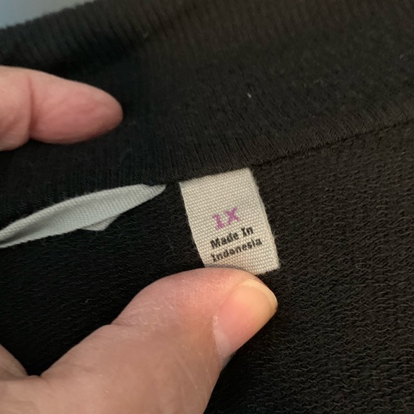 Athleta wrap - Picture 2 of 4